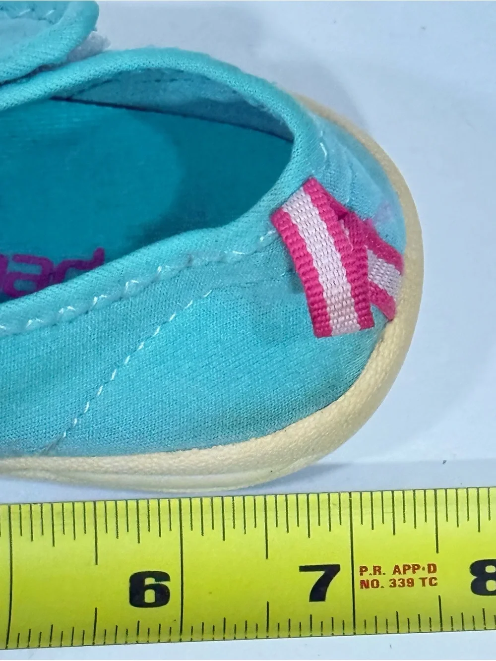 Speedo Water Shoes Mint Green Pink Trim Sz XL 11/12 Kids Unisex Hook Loop Close